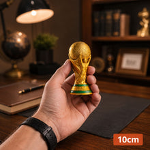 Carregar imagem no visualizador da galeria, Taça Troféu Copa do Mundo Decorativo Dourado
